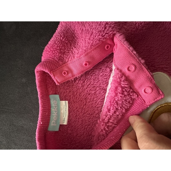 5/$10 pekkle sweater 12 months pink with flower - Picture 2 of 3
